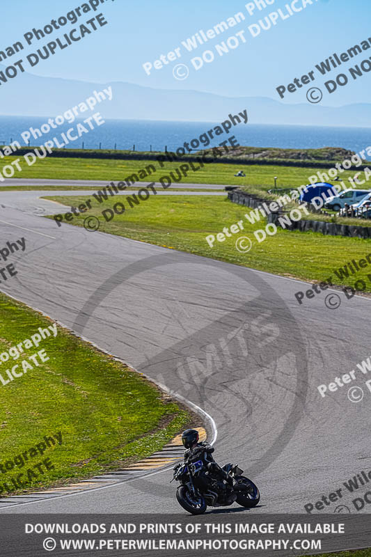 anglesey no limits trackday;anglesey photographs;anglesey trackday photographs;enduro digital images;event digital images;eventdigitalimages;no limits trackdays;peter wileman photography;racing digital images;trac mon;trackday digital images;trackday photos;ty croes